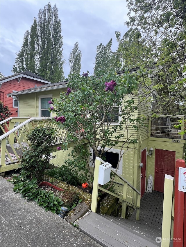 3843 22nd Ave SW, Seattle, WA 98106 - photo 2