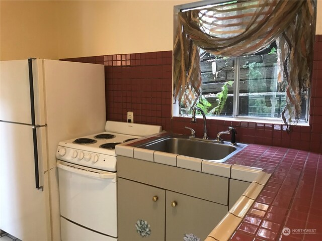 3843 22nd Ave SW, Seattle, WA 98106 - photo 18