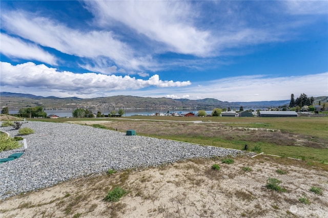 Listing photo 2 for 178 Loretta Ln, Chelan WA 98816