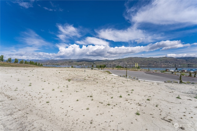 Listing photo 2 for 162 Loretta Ln, Chelan WA 98816