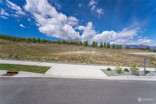 Listing photo 2 for 108 Loretta Ln, Chelan WA 98816