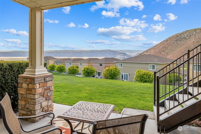 9246 Red Cliff Dr NW Unit B66, Quincy, WA 98848 - view of terrace featuring a mountain view