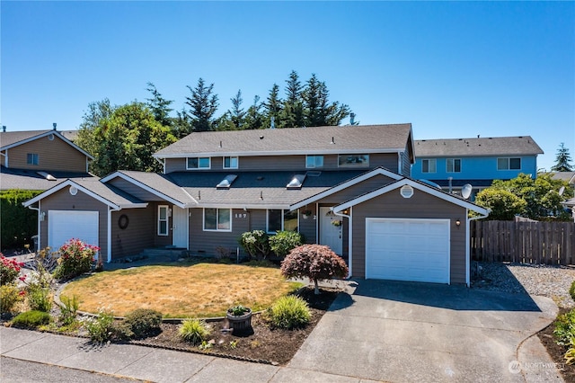 view of front property featuring a garage