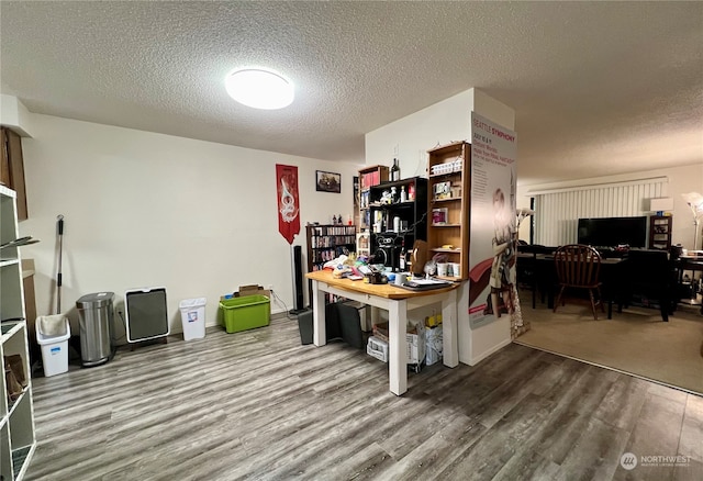 712714 142nd Pl SE, Bellevue, WA 98007 - home office featuring wood finished floors and a textured ceiling