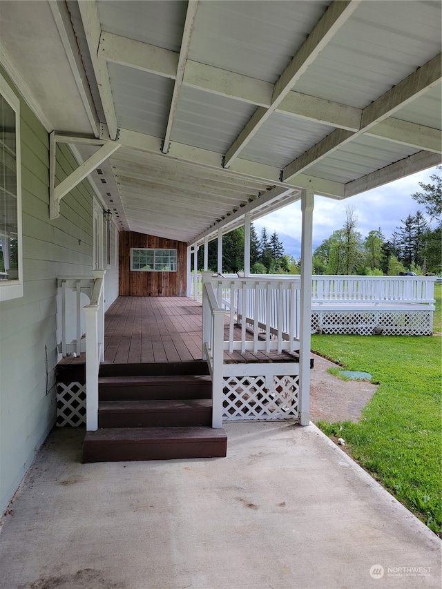 exterior space featuring a lawn