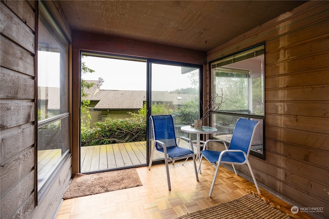 view of sunroom / solarium