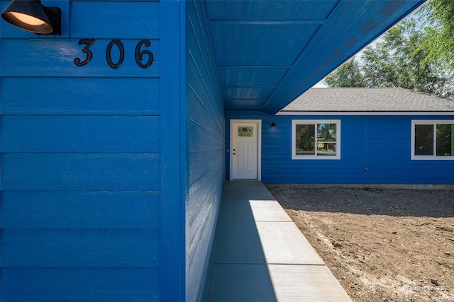 view of property entrance