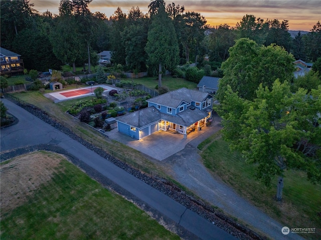 view of aerial view at dusk