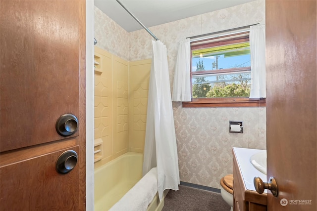 513 Cleveland Ave, South Cle Elum, WA 98943 - full bathroom with vanity, toilet, and shower / tub combo