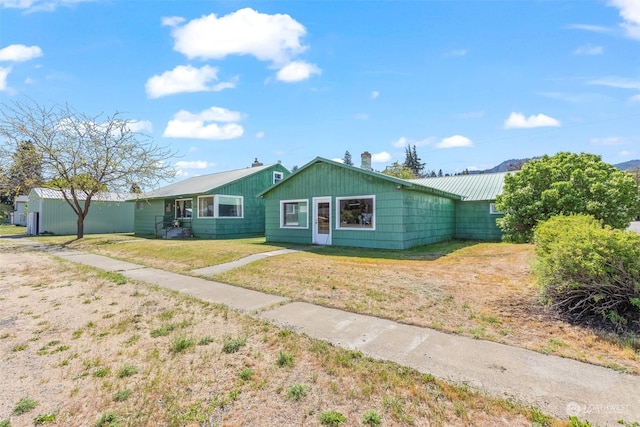 513 Cleveland Ave, South Cle Elum, WA 98943 - single story home with a front yard
