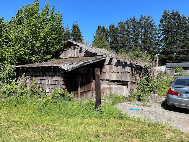 view of shed / structure