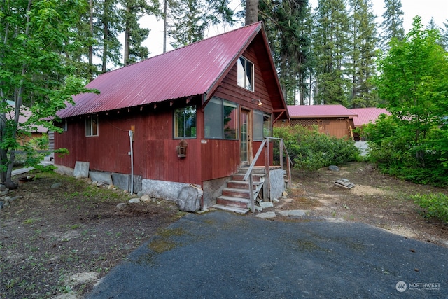 view of front of property