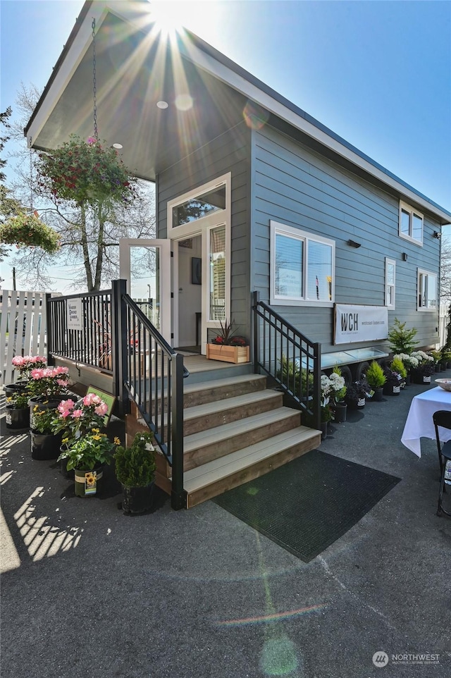 view of front of house