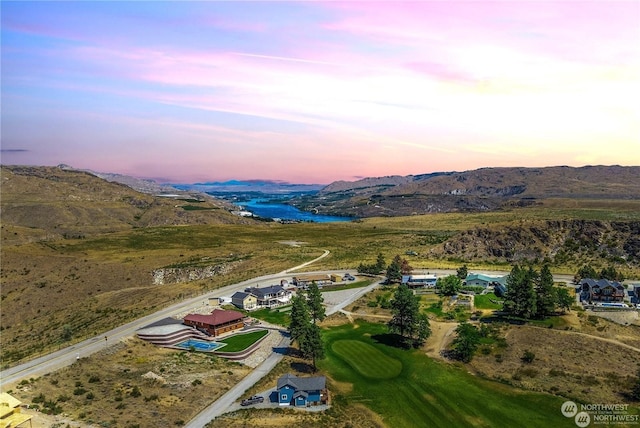 Listing photo 2 for 102 Alta Lake Rd, Pateros WA 98846