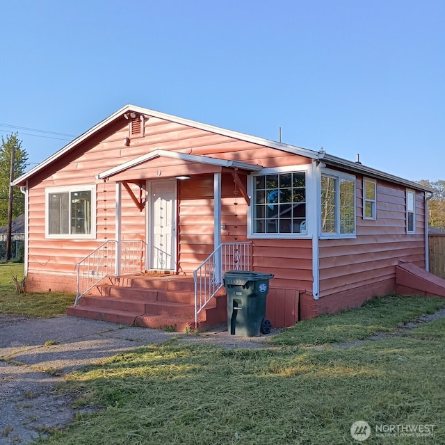 14607 Union Ave SW, Lakewood, WA 98498 - view of front of property with a front lawn