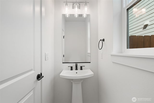 11118 NE 91st Ave, Vancouver, WA 98662 - view of bathroom