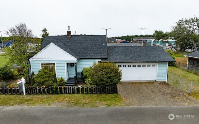 view of front of house featuring a garage