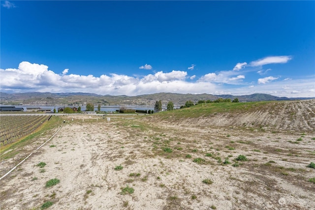 Listing photo 2 for 48 Loretta Ln, Chelan WA 98816