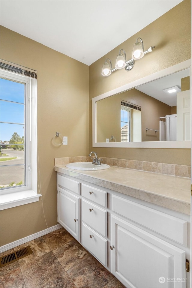 bathroom with vanity