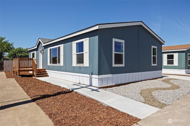 1406 S 15th Ave, Walla Walla, WA 99362 - view of side of property featuring a wooden deck