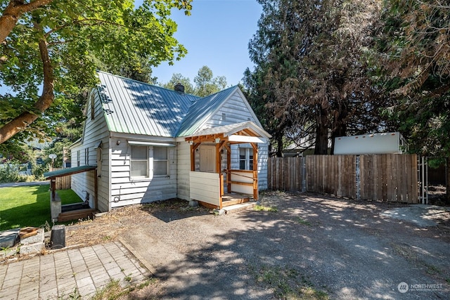 exterior space featuring fence