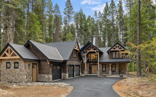 view of front facade with a garage