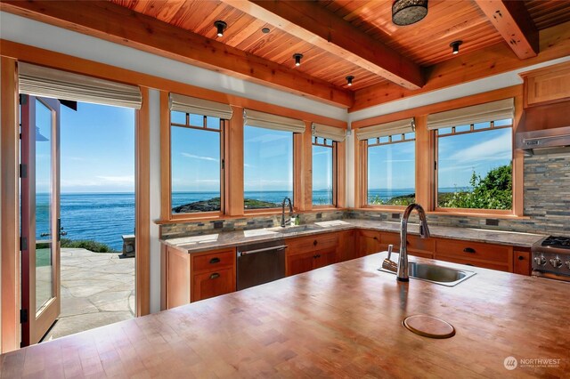 535 Macginitie Rd, Friday Harbor, WA 98250 - photo 9
