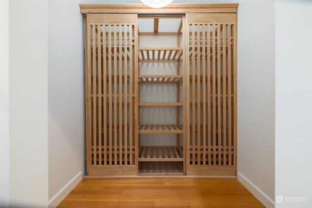 840 Shoshone Dr, La Conner, WA 98257 - detailed view of baseboards and wood finished floors