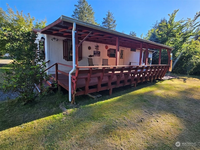 exterior space with a yard