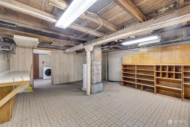 basement featuring washer / clothes dryer