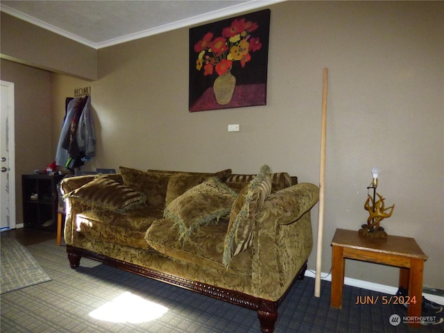 living room featuring crown molding and carpet flooring