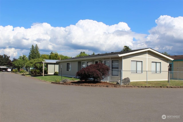 view of front of house with a front yard