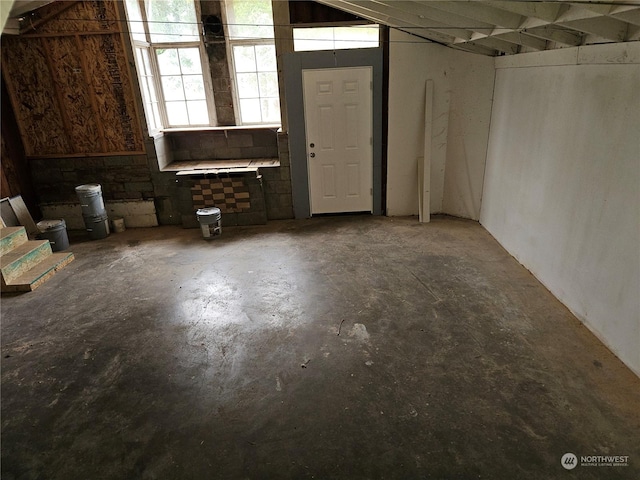 307 E Roanoke St, Centralia, WA 98531 - interior space with unfinished concrete floors