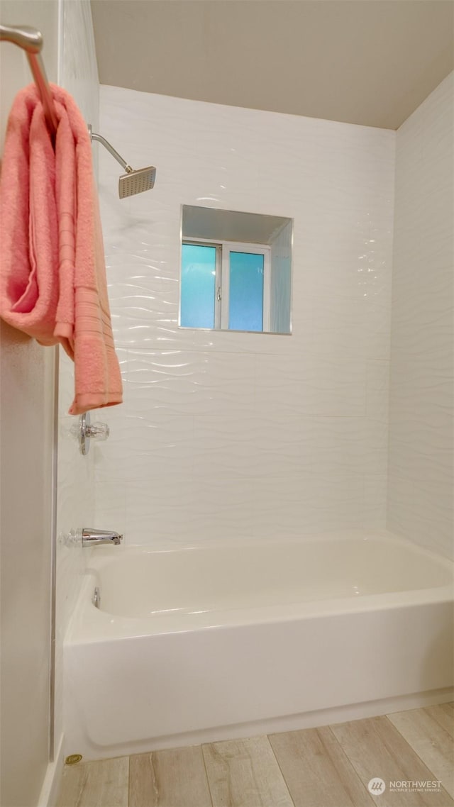 bathroom featuring shower / washtub combination