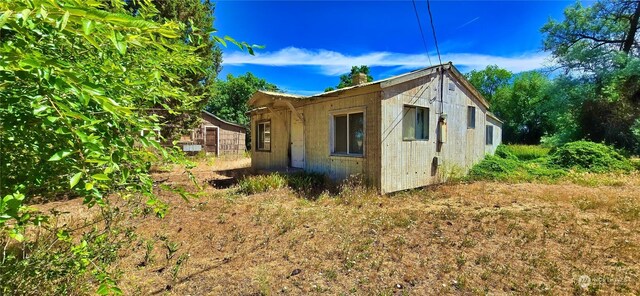 view of property exterior