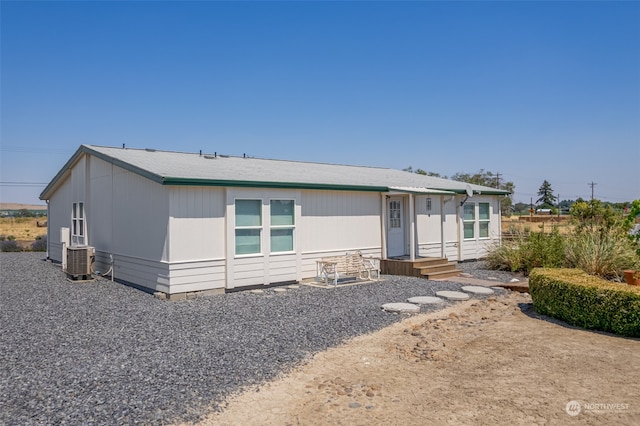 manufactured / mobile home featuring central air condition unit