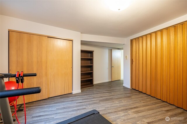 100 Ridgetop Pl, Sequim, WA 98382 - workout room featuring wood finished floors and baseboards