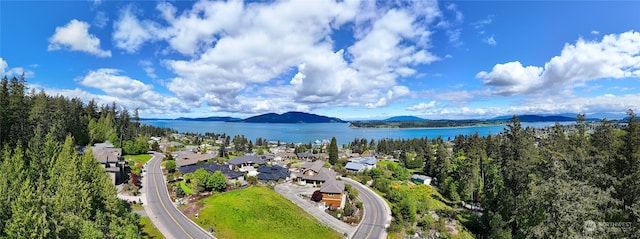 Listing photo 3 for 2907 17th St, Anacortes WA 98221