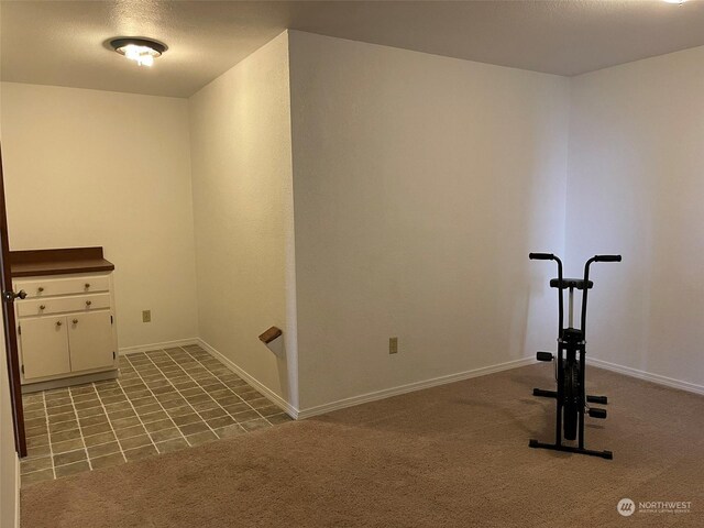 3917 Mallard Point Dr, Anacortes, WA 98221 - workout room featuring baseboards and carpet flooring