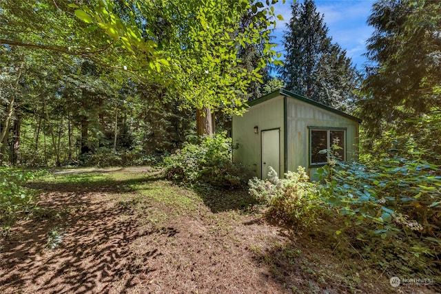 view of outbuilding