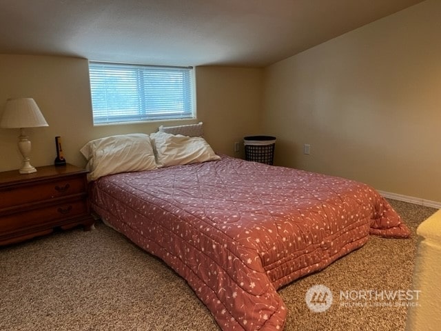 bedroom with carpet