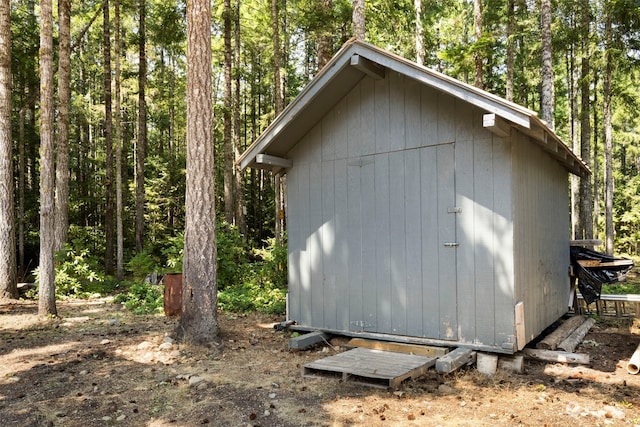 view of outdoor structure