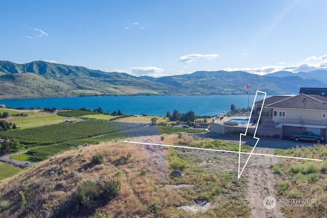 Listing photo 2 for 320 Orchard View Dr, Chelan WA 98816