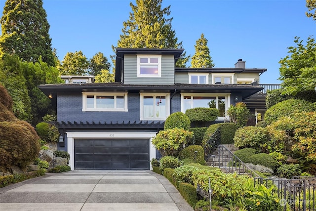 view of front of house featuring a garage