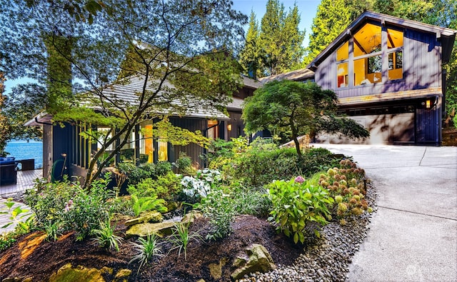 view of front of house featuring a garage