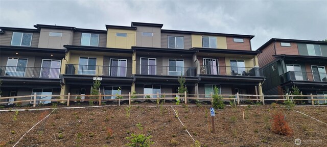 13215 NE 127th Ct Unit D, Kirkland, WA 98034 - view of rear view of house
