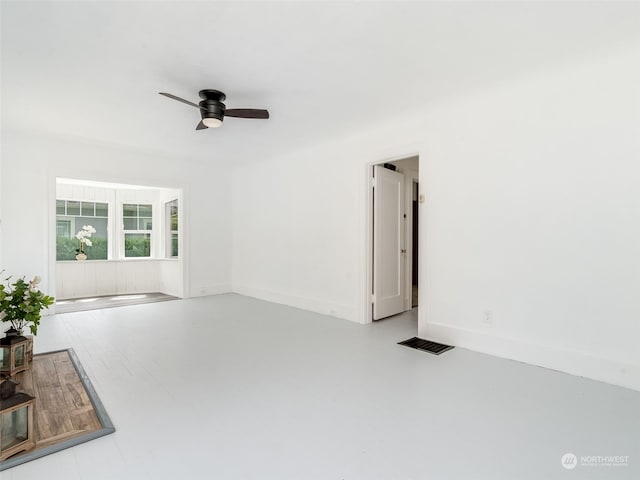 spare room featuring ceiling fan