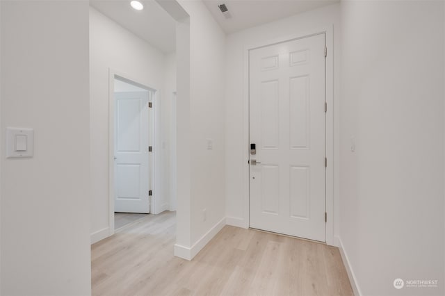 29209 217th Pl SE Unit 30, Black Diamond, WA 98010 - foyer entrance featuring visible vents, baseboards, recessed lighting, and light wood-style floors