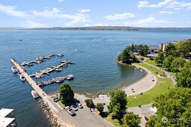 6211 Lake Washington Blvd NE, Kirkland, WA 98033