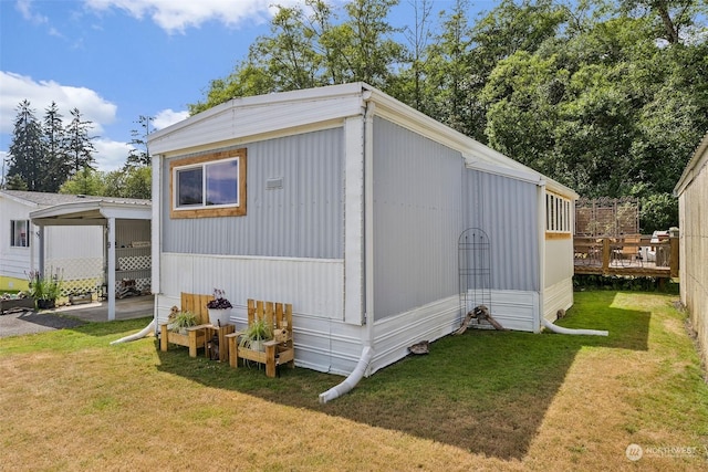 view of outbuilding